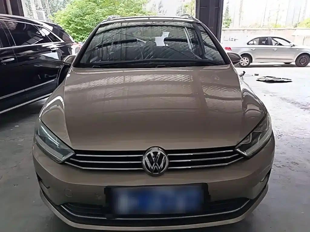 Golf Sportsvan 2016 230TSI Automatic Entry-Level Model — миниатюра 3