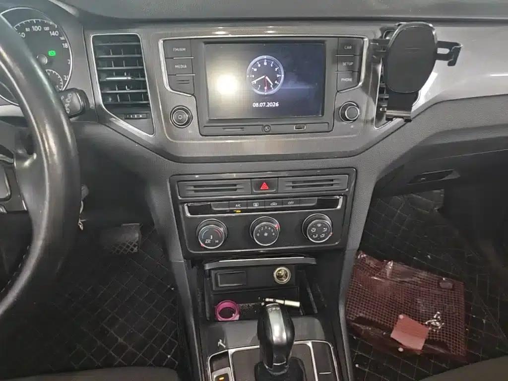 Golf Sportsvan 2016 230TSI Automatic Entry-Level Model — миниатюра 13