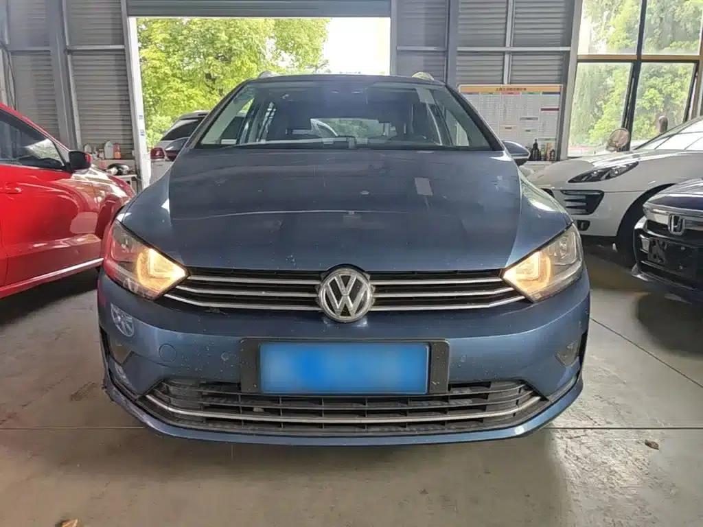 Golf Sportsvan 2016 230TSI Automatic Entry-Level Model — миниатюра 3