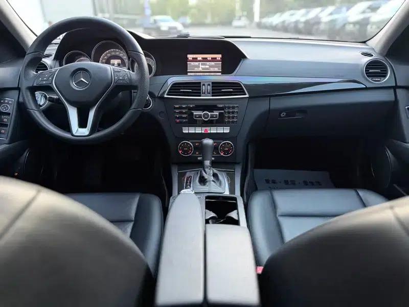 Mercedes-Benz C-Class 2013 C 260 CGI Fashion Model — миниатюра 7