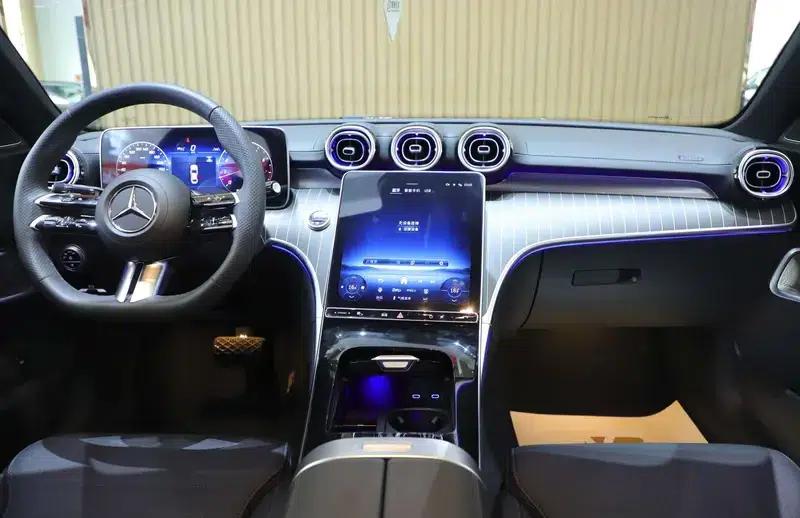 Mercedes-Benz C-Class 2026 C 260 L Sport Sedan Special Edition — миниатюра 13
