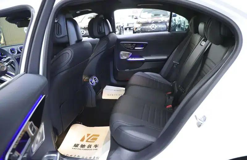 Mercedes-Benz C-Class 2026 C 260 L Sport Sedan Special Edition — миниатюра 17