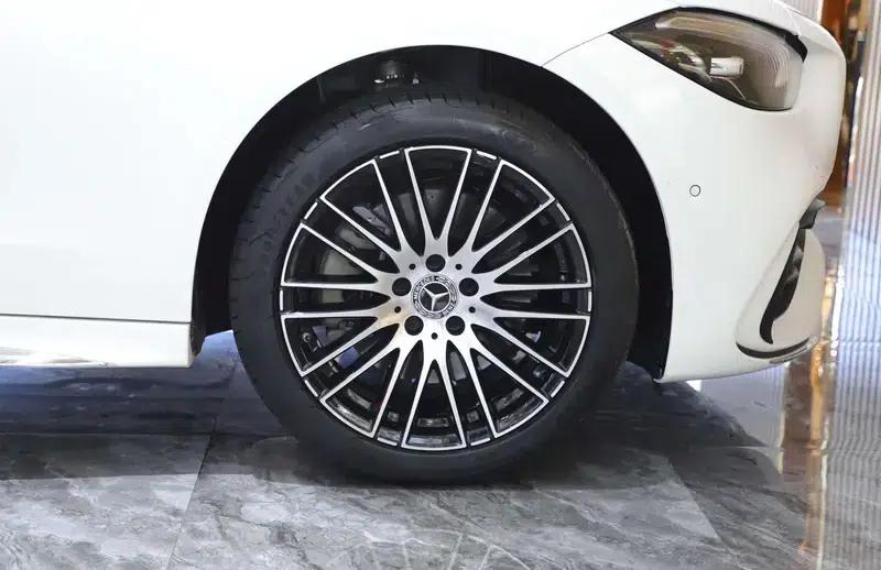 Mercedes-Benz C-Class 2026 C 260 L Sport Sedan Special Edition — миниатюра 8
