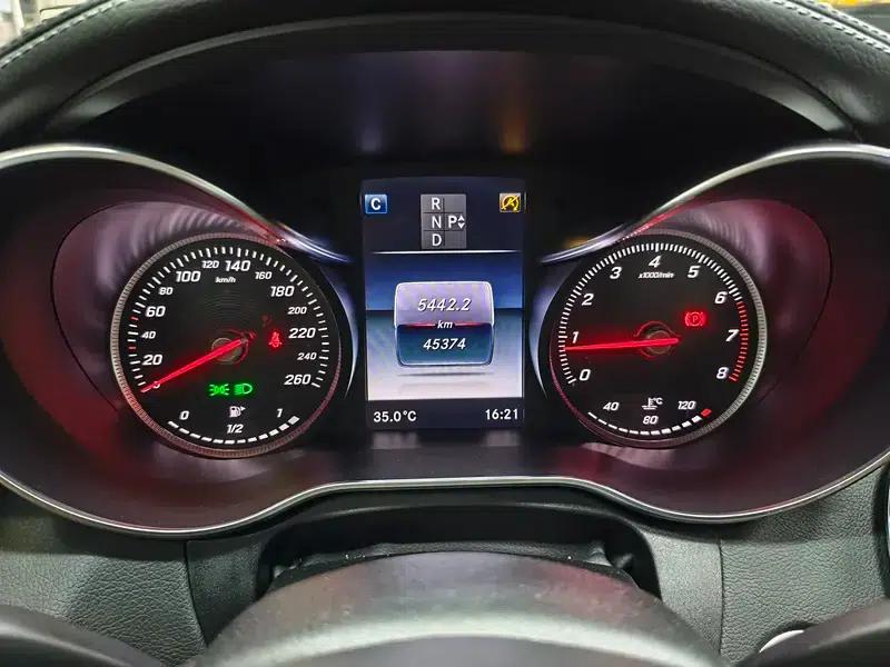 2016 Mercedes-Benz C-Class C 200 L Sport — миниатюра 15