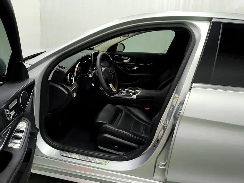 2016 Mercedes-Benz C-Class C 200 L Sport — миниатюра 17