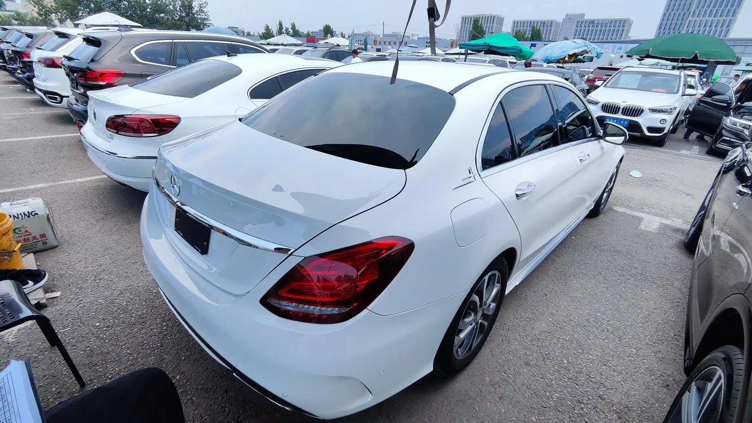 2015 Mercedes-Benz C-Class C 180 L Sport — миниатюра 16