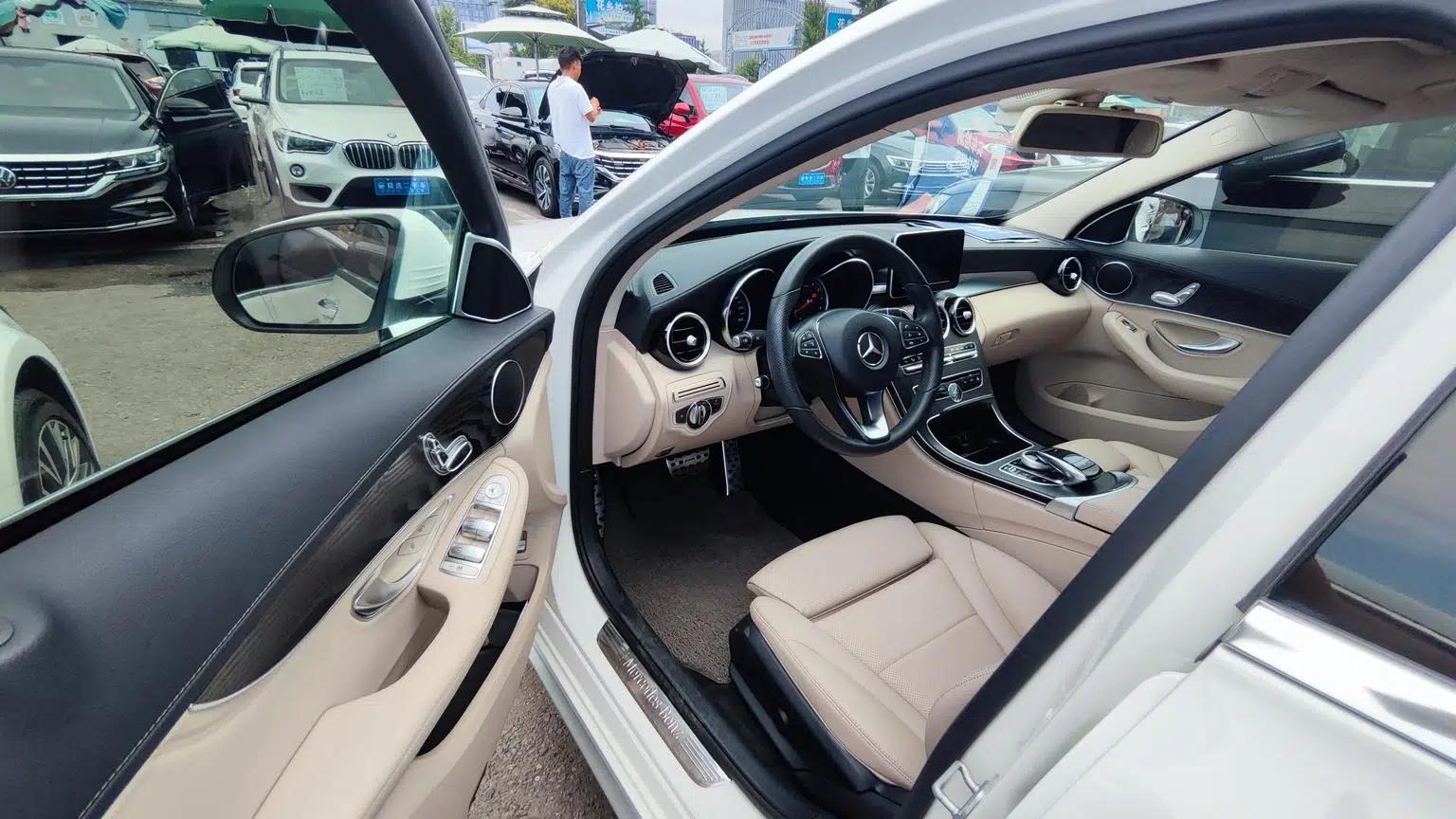 2015 Mercedes-Benz C-Class C 180 L Sport — миниатюра 5