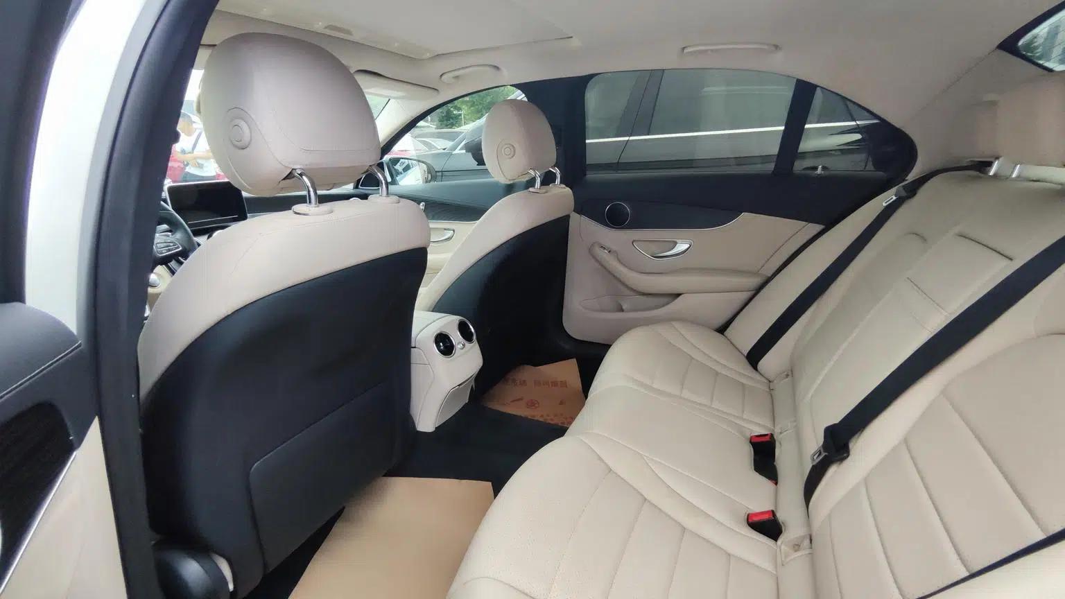 2015 Mercedes-Benz C-Class C 180 L Sport — миниатюра 10