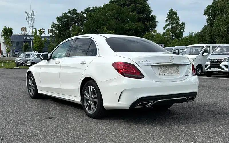 Mercedes-Benz C-Class 2020 Facelift C 200 L Fashion Sport Edition — миниатюра 4