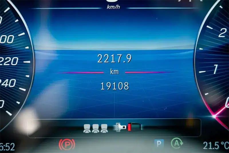 2023 Mercedes-Benz C-Class C 200 L Sport Edition — миниатюра 10
