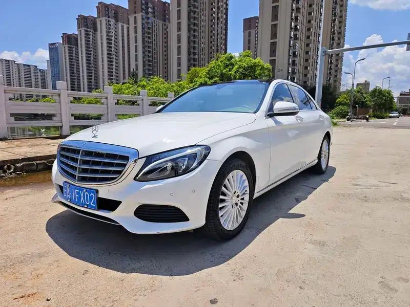 2015 Mercedes-Benz C-Class C 200 L — миниатюра 1