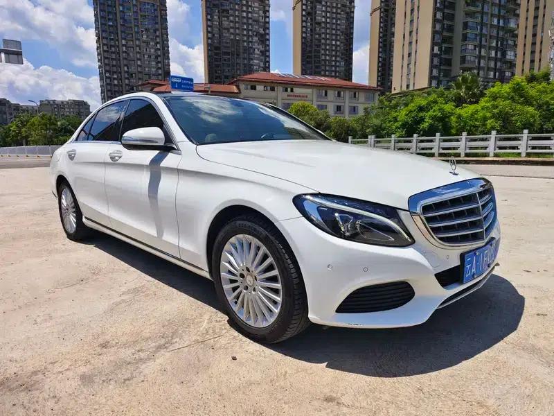 2015 Mercedes-Benz C-Class C 200 L — миниатюра 3