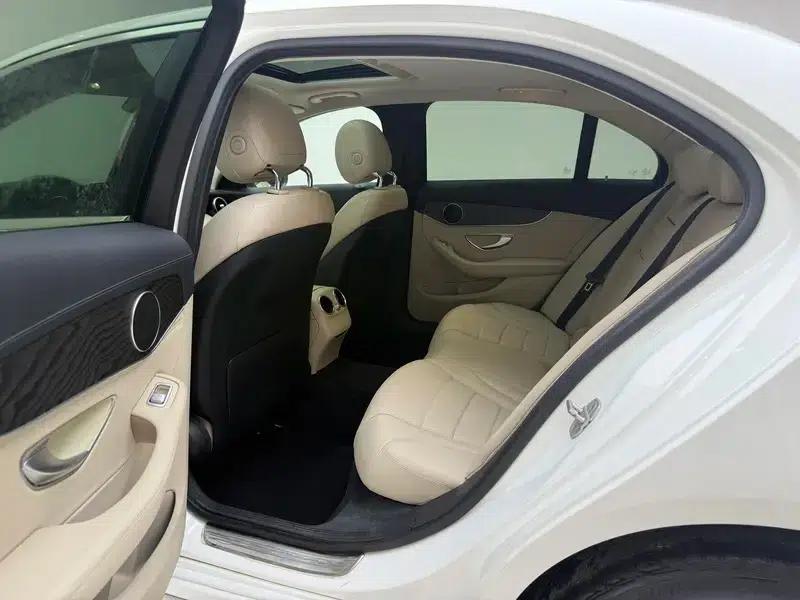 2015 Mercedes-Benz C-Class Facelift C 180 L Sport — миниатюра 18