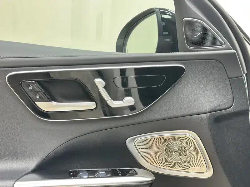 2024 Mercedes-Benz C-Class Facelift C 260 L Sport Night Edition — миниатюра 10