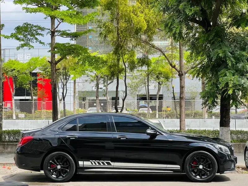 2015 Mercedes-Benz C-Class C 200 L Sport — миниатюра 7