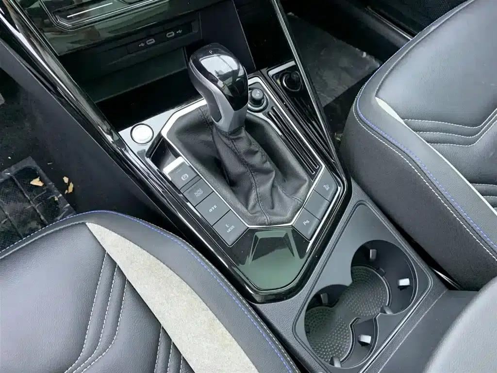 Tayron GTE 2022 1.4T Luxury Edition — миниатюра 22