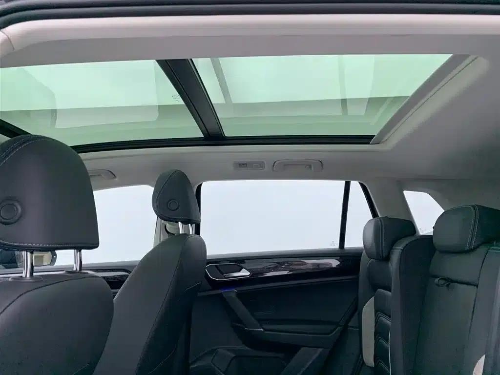 Tayron GTE 2022 1.4T Luxury Edition — миниатюра 24