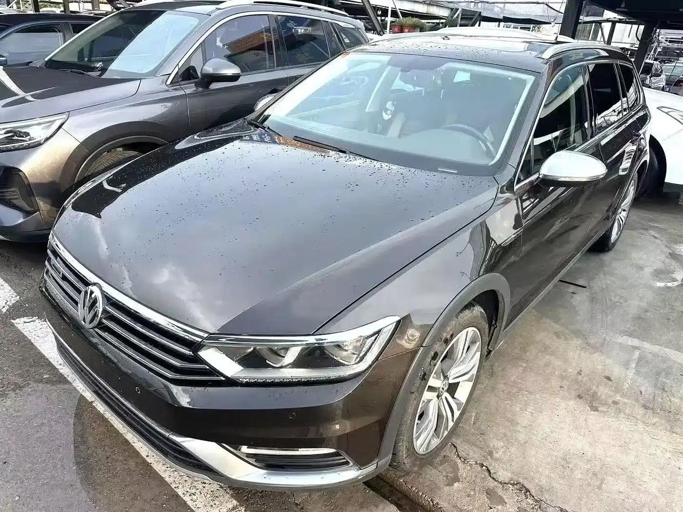 Passat Variant 2016 380TSI AWD Expansion Edition — миниатюра 1