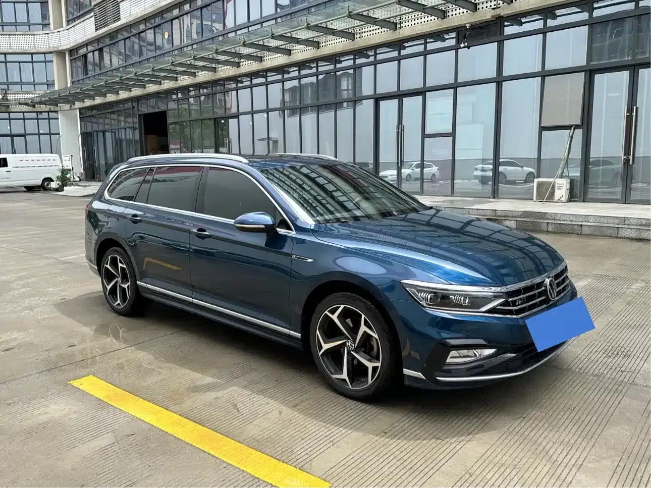 Passat Variant 2021 2.0T Long Range Edition — миниатюра 3