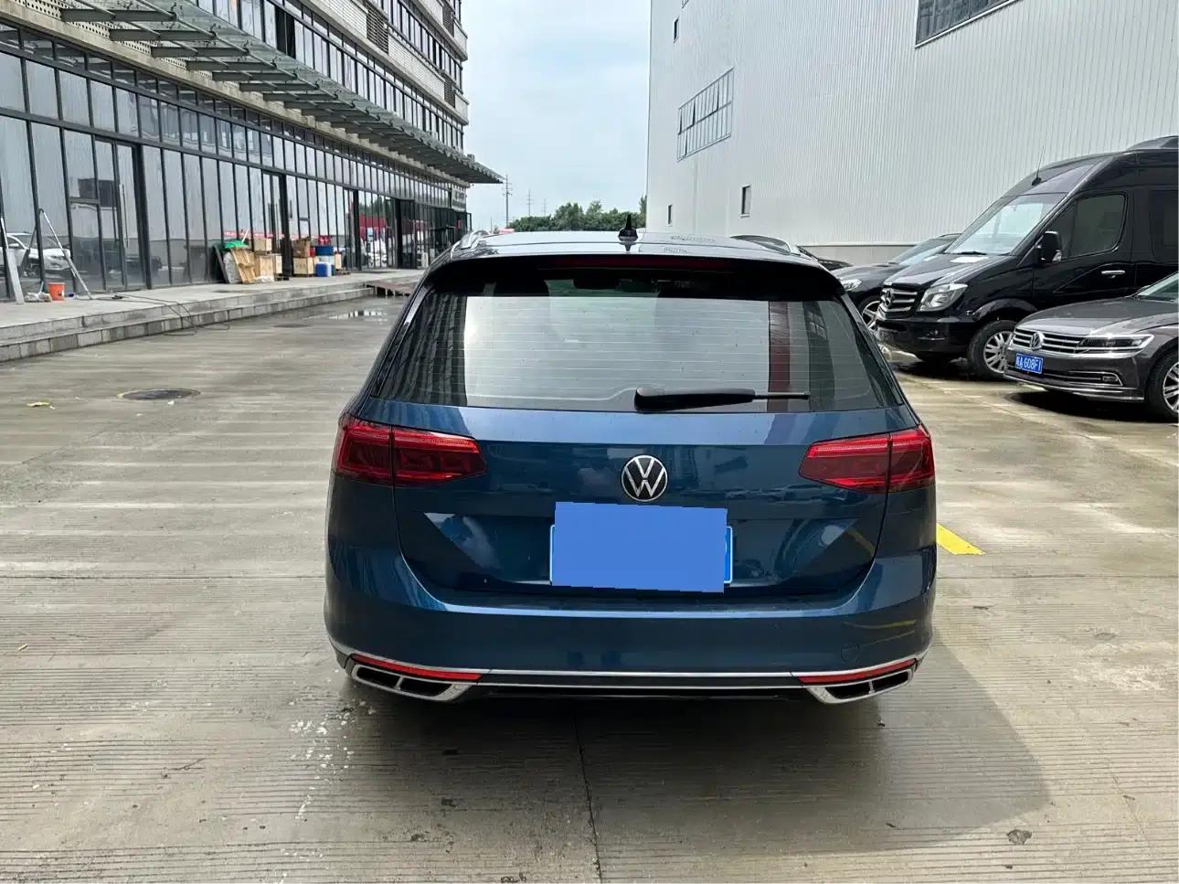 Passat Variant 2021 2.0T Long Range Edition — миниатюра 5
