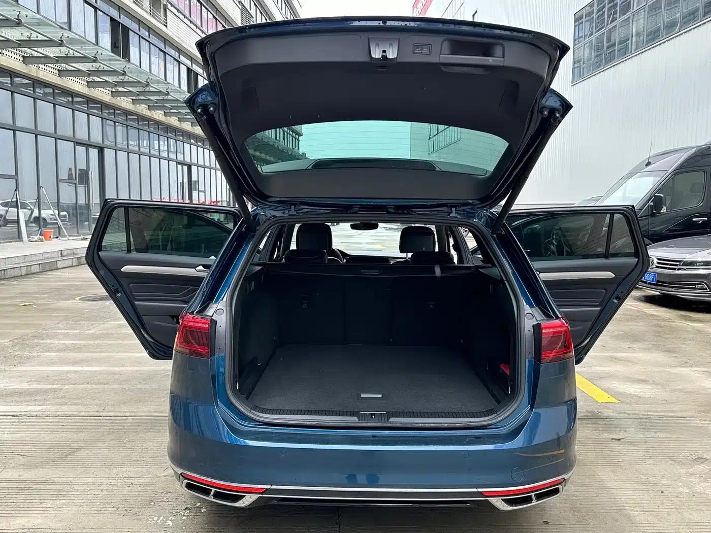 Passat Variant 2021 2.0T Long Range Edition — миниатюра 7