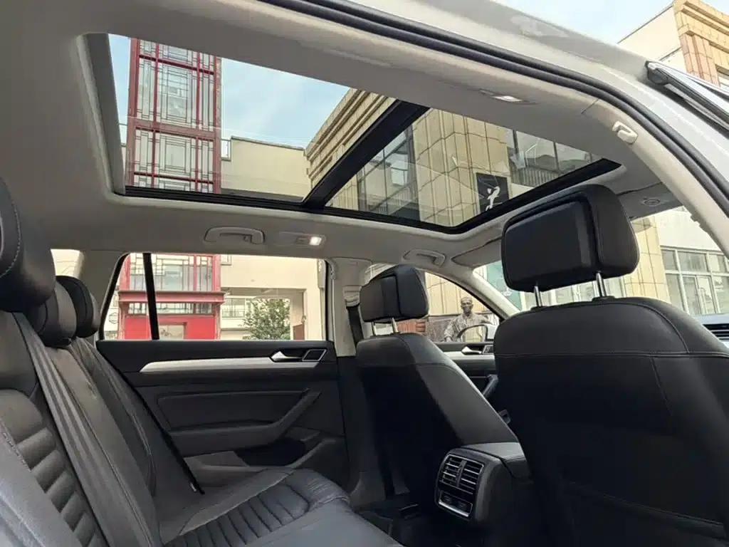 Passat Variant 2018 380TSI 2WD Comfortline — миниатюра 15