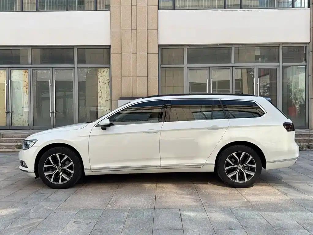 Passat Variant 2018 380TSI 2WD Comfortline — миниатюра 16