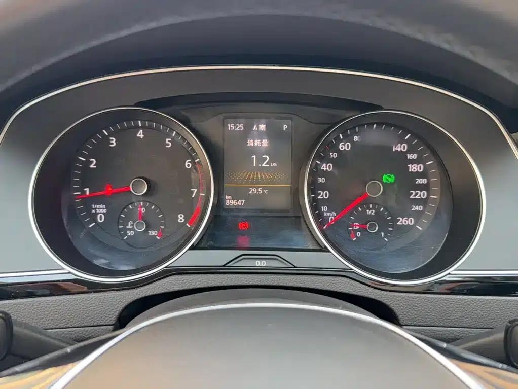 Passat Variant 2018 380TSI 2WD Comfortline — миниатюра 4