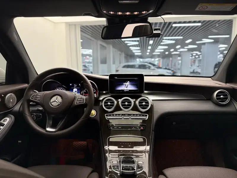2018 Mercedes-Benz GLC 260 4MATIC Dynamic — миниатюра 13