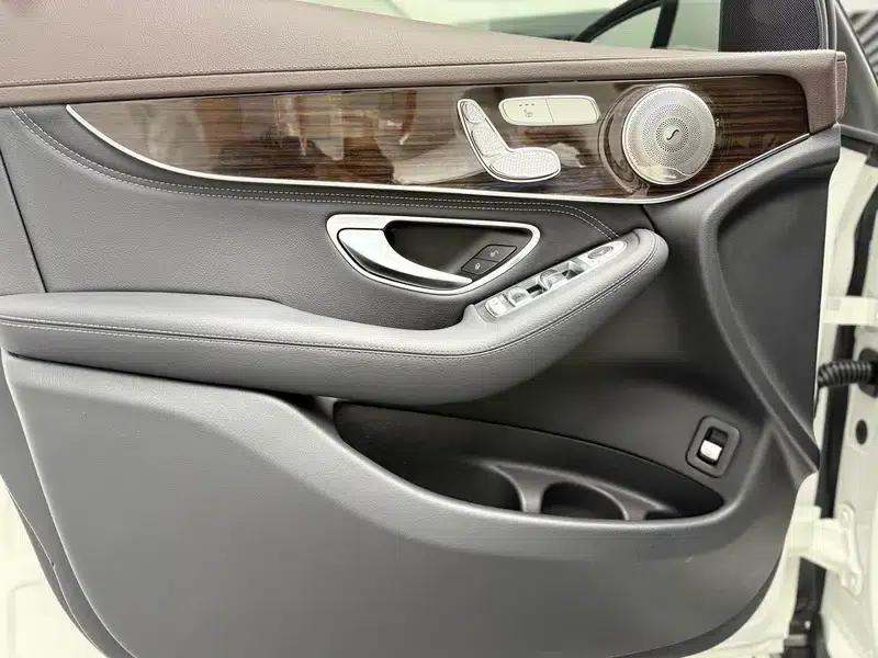 2018 Mercedes-Benz GLC 260 4MATIC Dynamic — миниатюра 9