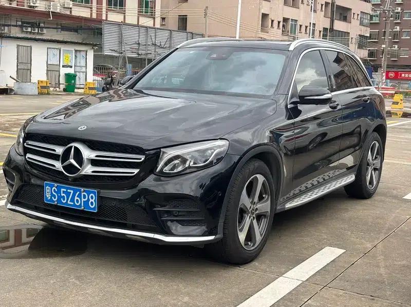 2017 Mercedes-Benz GLC 260 4MATIC Luxury — миниатюра 1