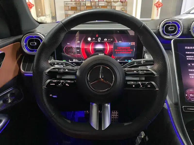 2023 Mercedes-Benz GLC 300 L 4MATIC Luxury 7-seater — миниатюра 19