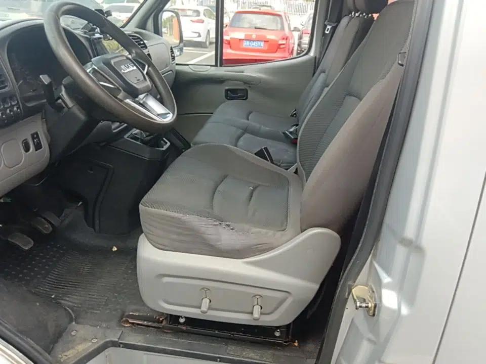 JMC Transit 2017 2.8T Commercial Version Short Wheelbase Mid-Roof 6/7/8-Seater JX493 — миниатюра 17