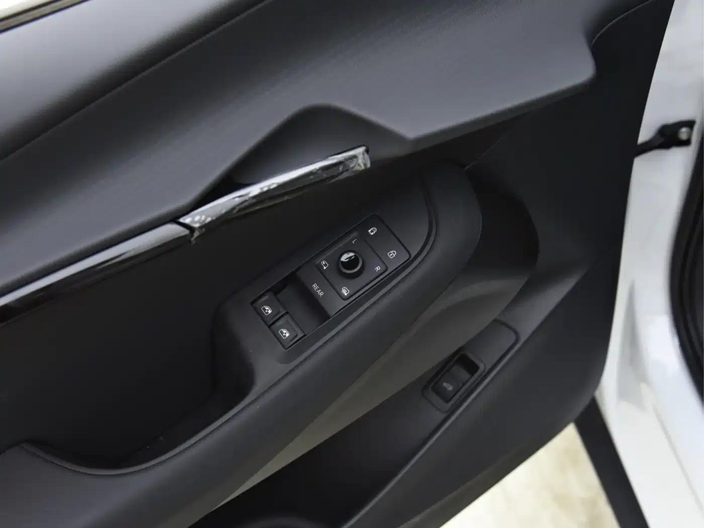 Volkswagen 06 2025 Pure — миниатюра 15