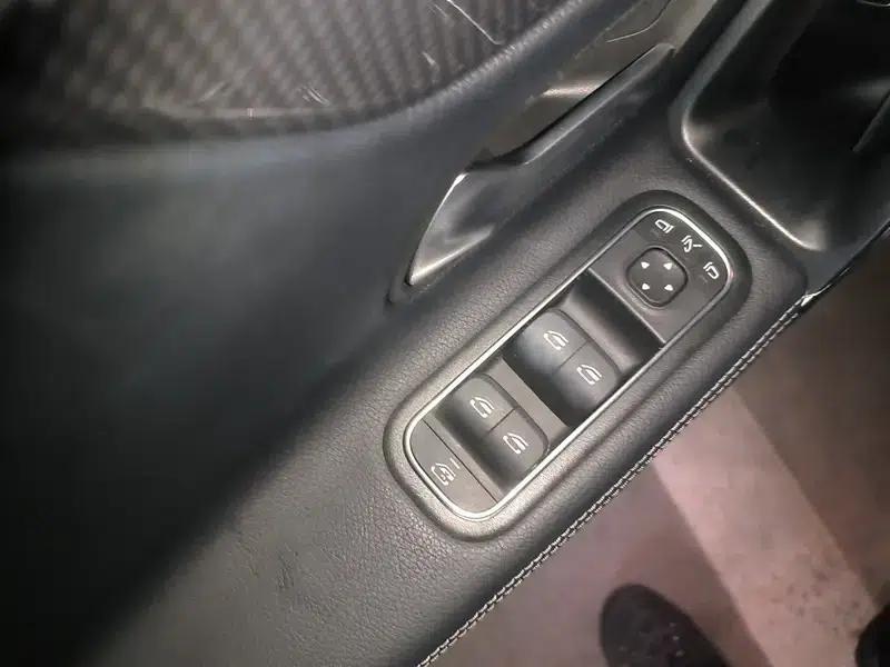 Mercedes-Benz A-Class 2022 Facelift A 200 L Sport Sedan Fashion Edition — миниатюра 14
