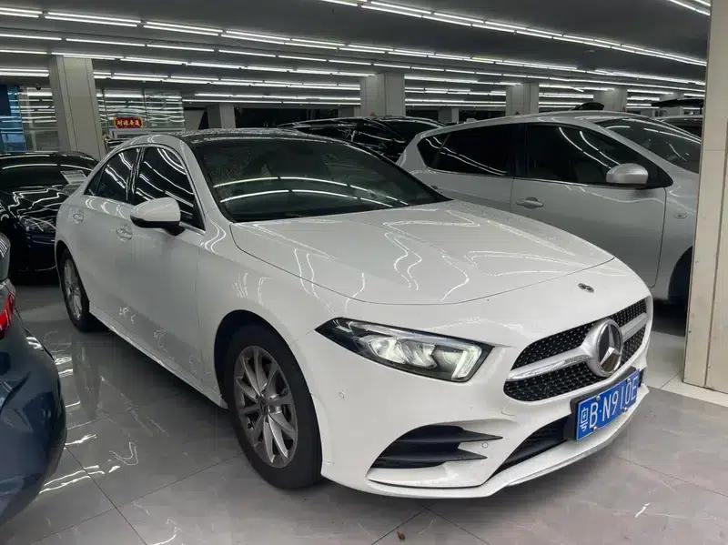 2022 Mercedes-Benz A-Class Facelift A 200 L Sport Sedan Dynamic Edition — миниатюра 3