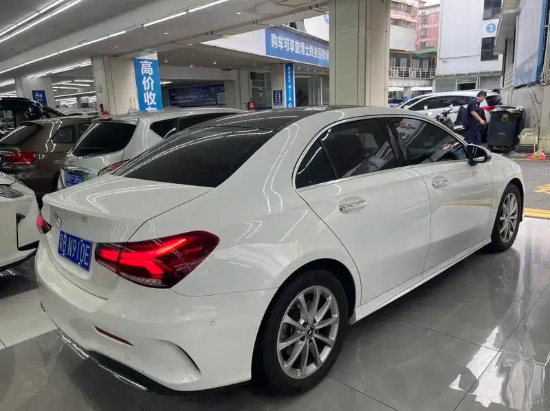 2022 Mercedes-Benz A-Class Facelift A 200 L Sport Sedan Dynamic Edition — миниатюра 5