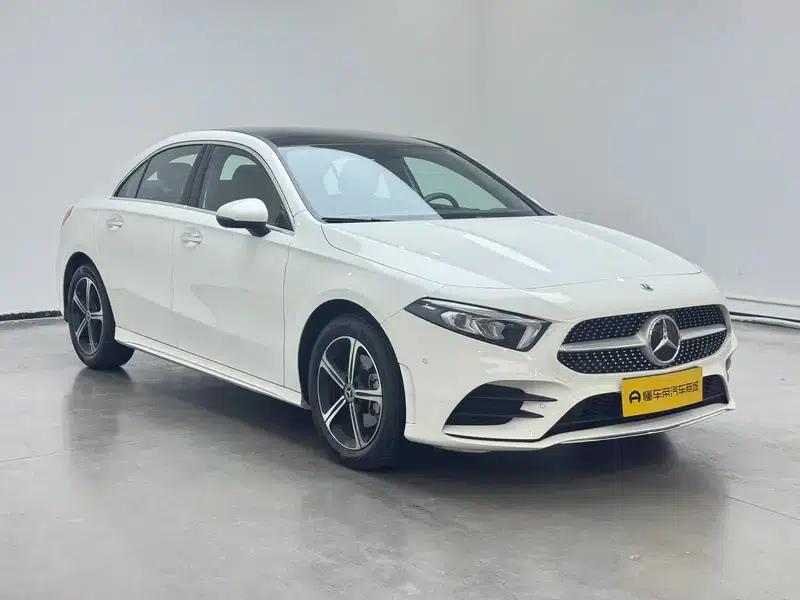 2023 Mercedes-Benz A-Class A 200 L Sport Sedan Fashion Edition — миниатюра 3