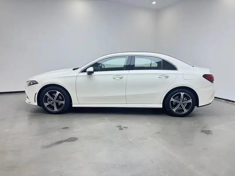 2023 Mercedes-Benz A-Class A 200 L Sport Sedan Fashion Edition — миниатюра 4