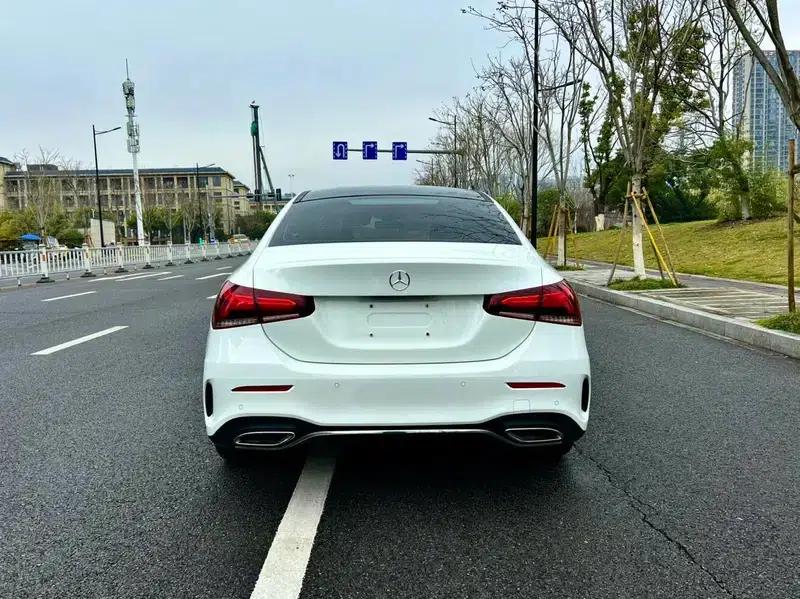 Mercedes-Benz A-Class 2020 A 200 L Sport Sedan — миниатюра 5