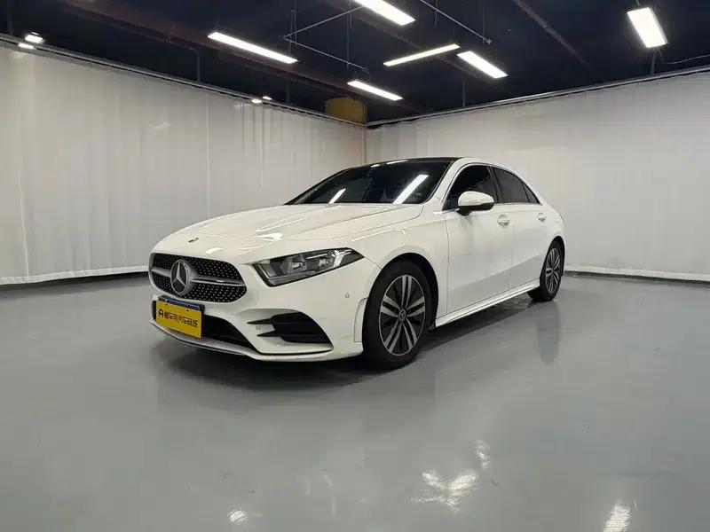 2019 Mercedes-Benz A-Class A 180 L Sport Sedan — миниатюра 1