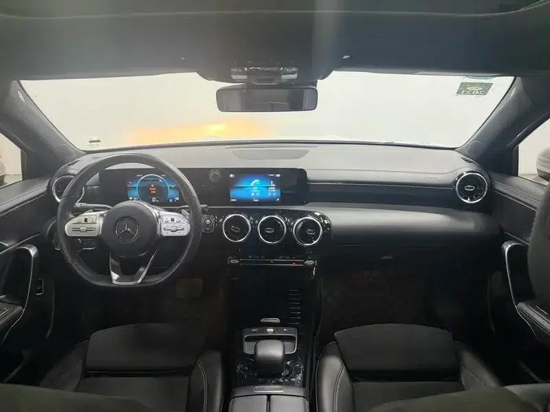 2019 Mercedes-Benz A-Class A 180 L Sport Sedan — миниатюра 14