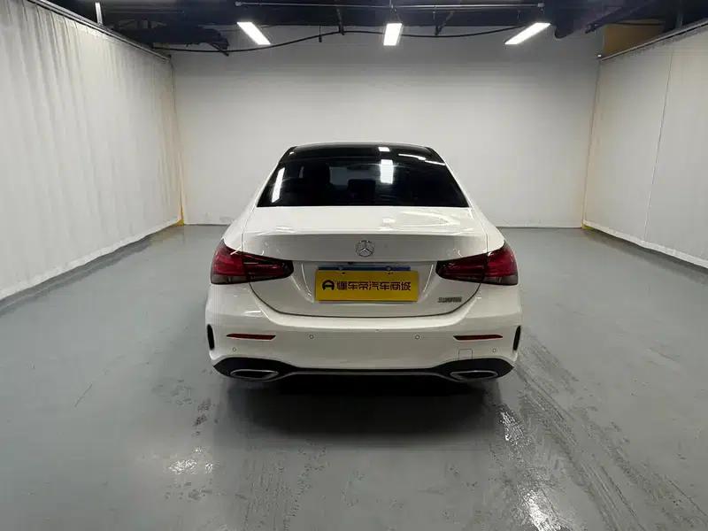 2019 Mercedes-Benz A-Class A 180 L Sport Sedan — миниатюра 6