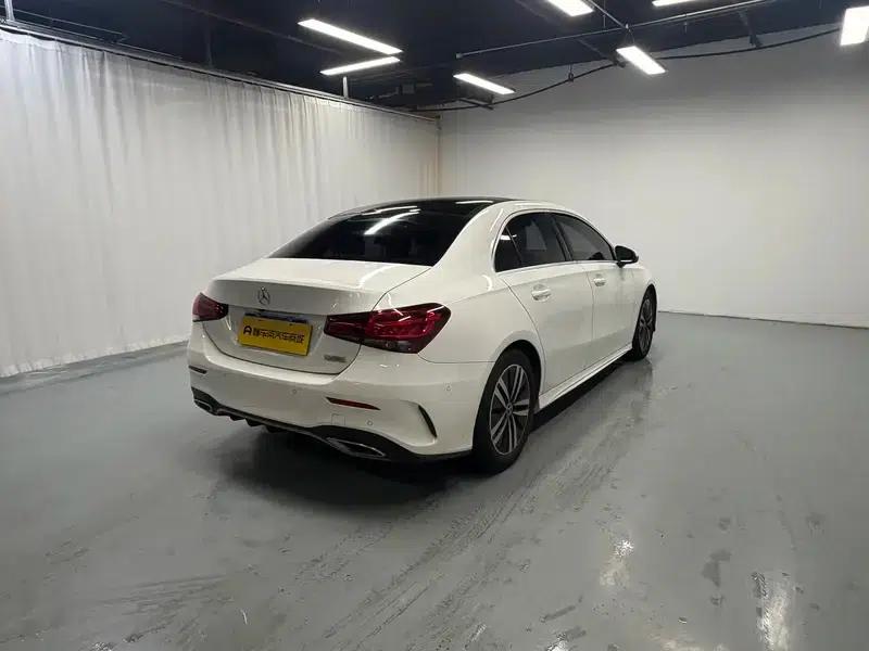 2019 Mercedes-Benz A-Class A 180 L Sport Sedan — миниатюра 7