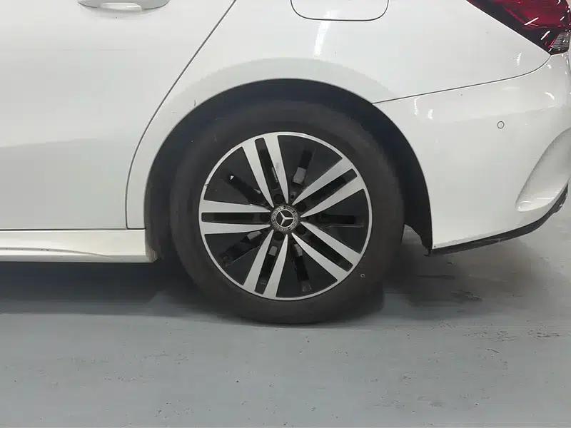 2019 Mercedes-Benz A-Class A 180 L Sport Sedan — миниатюра 9