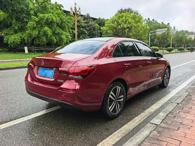 2021 Mercedes-Benz A-Class A 180 L — миниатюра 4