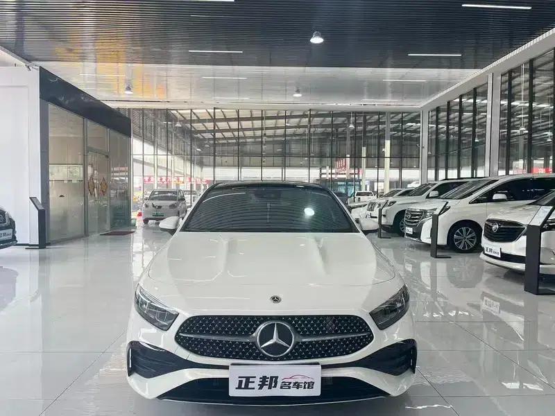 2024 Mercedes-Benz A-Class A 200 L Fashion Edition — миниатюра 2