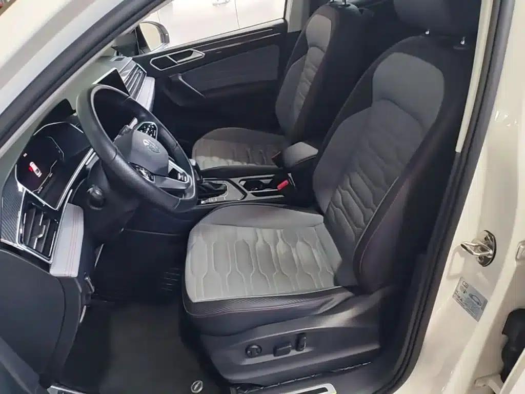 Tiguan X 2022 330TSI 2WD Flagship Edition — миниатюра 15