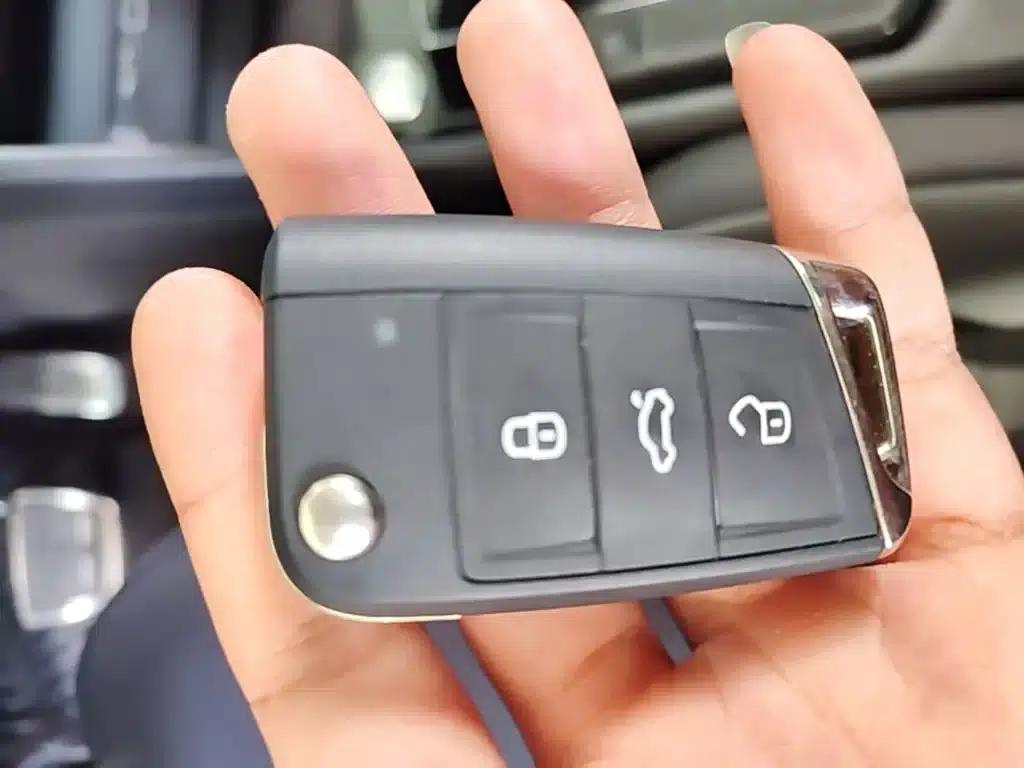 Tiguan X 2022 330TSI 2WD Flagship Edition — миниатюра 9