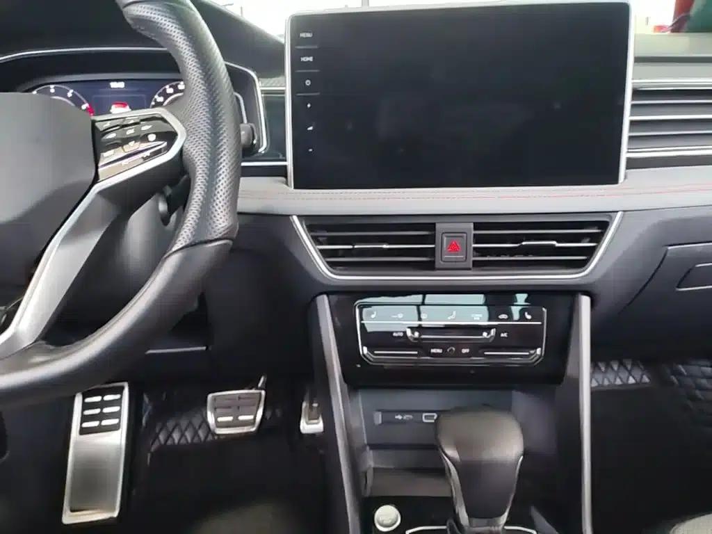 Tiguan X 2022 330TSI 2WD Flagship Edition — миниатюра 10